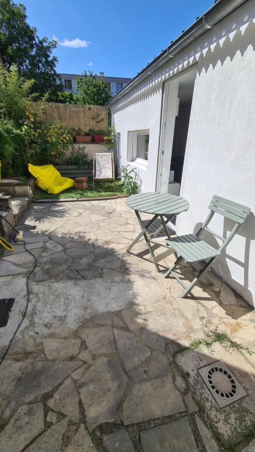 Le Studio Dans Le Jardin. Rosny-sous-Bois Exterior foto